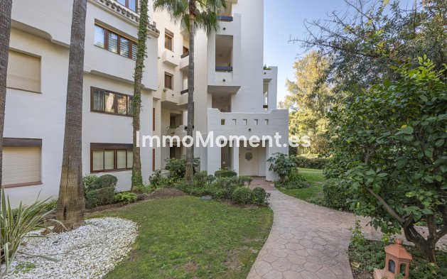 Resale - Apartment - Estepona - Estepona Centro