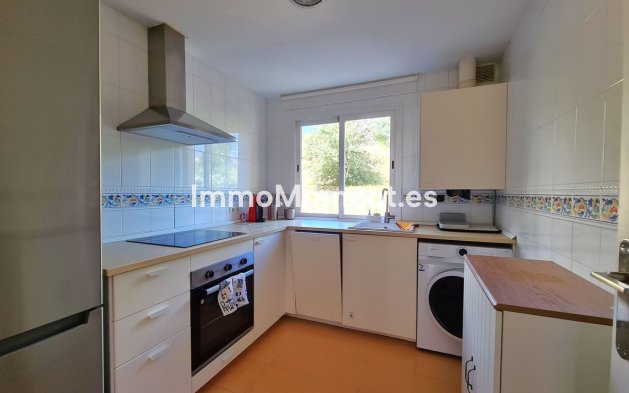 Wiederverkauf - Wohnung - Estepona  - Estepona Centro