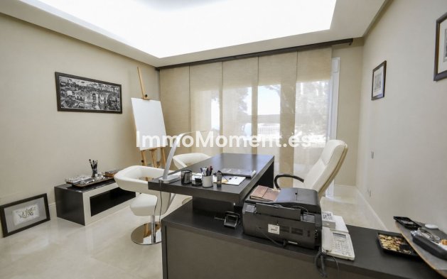 Reventa - Villa independiente - Marbella - Marbella Centro