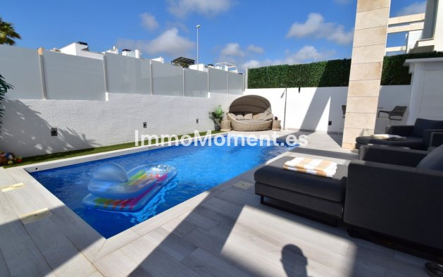 Resale - Detached villa - Orihuela - Cabo roig - La Zenia