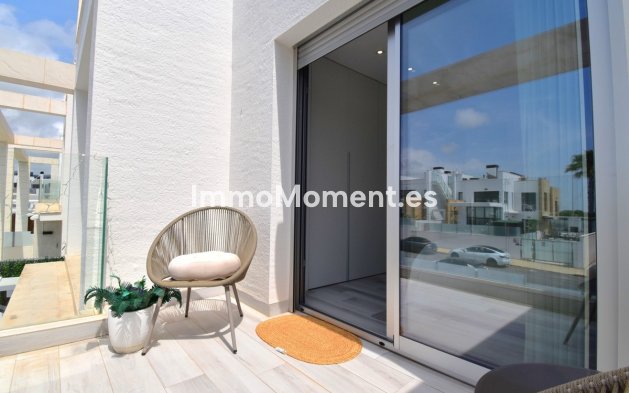 Resale - Detached villa - Orihuela - Cabo roig - La Zenia