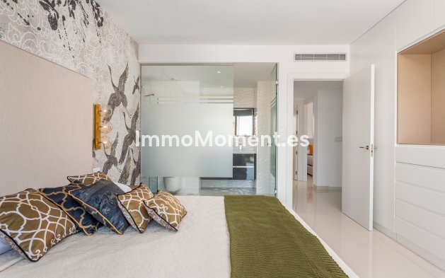 New Build - Detached villa - Playa Paraiso
