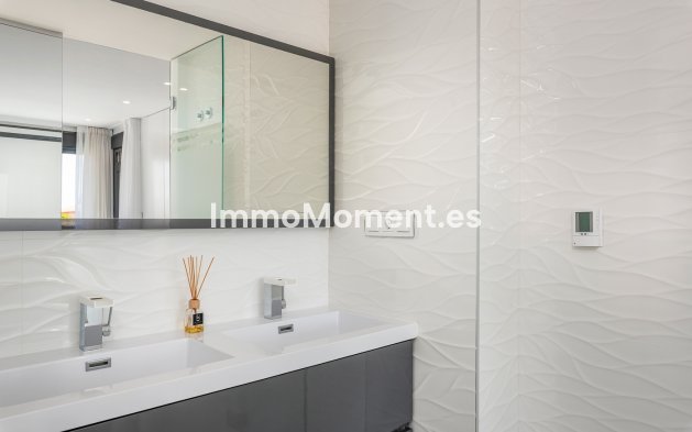 New Build - Detached villa - Playa Paraiso