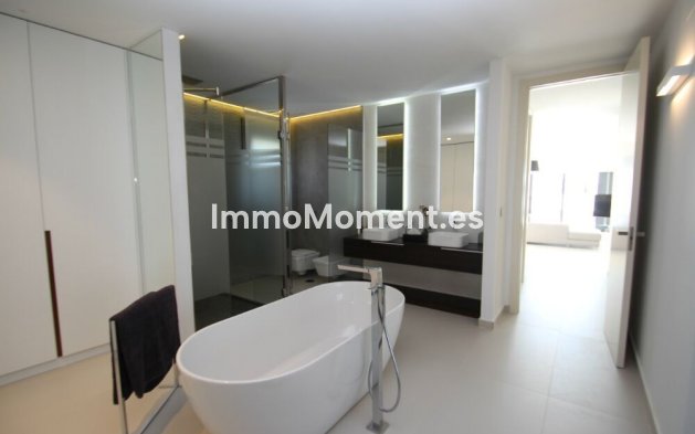 Construction neuve - Villa individuelle - San Miguel de Salinas