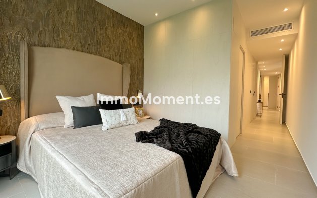 Obra nueva - Villa independiente - La Finca Golf