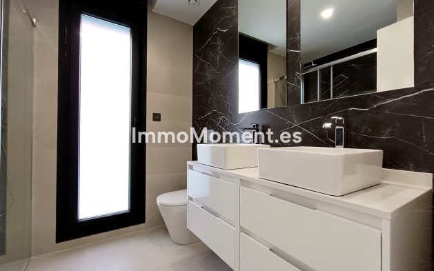Obra nueva - Villa independiente - Benijofar