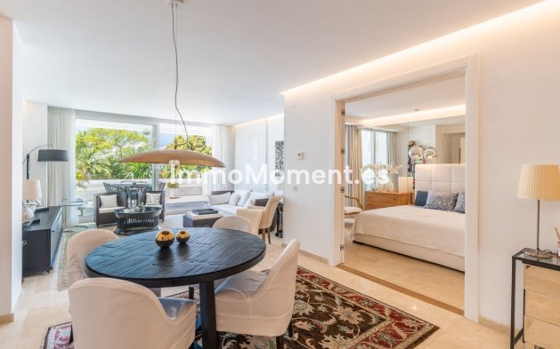 Resale - Apartment - Estepona - Estepona Centro