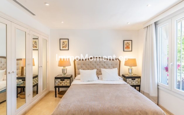 Resale - Apartment - Estepona - Estepona Centro