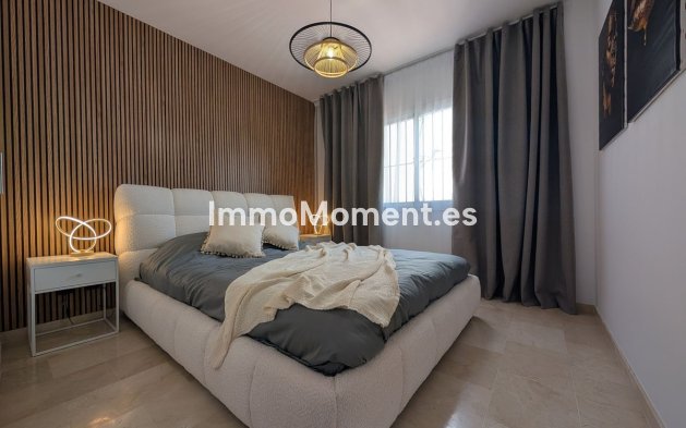 Resale - Apartment - Estepona - New Golden Mile