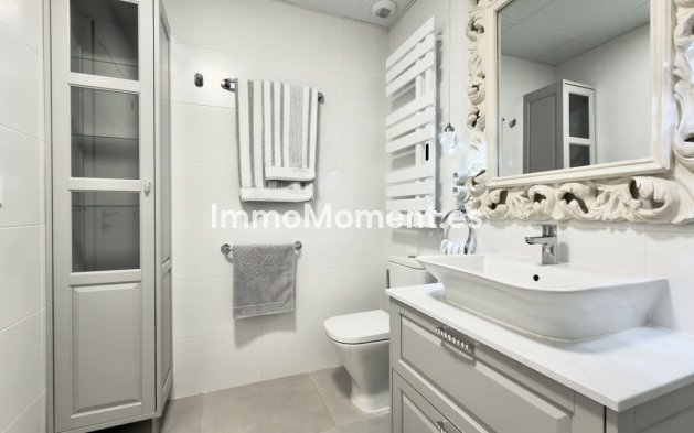 Revente - Appartement - Marbella - Nueva Andalucía