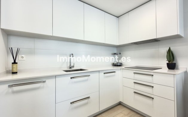 Revente - Appartement - Marbella - Nueva Andalucía