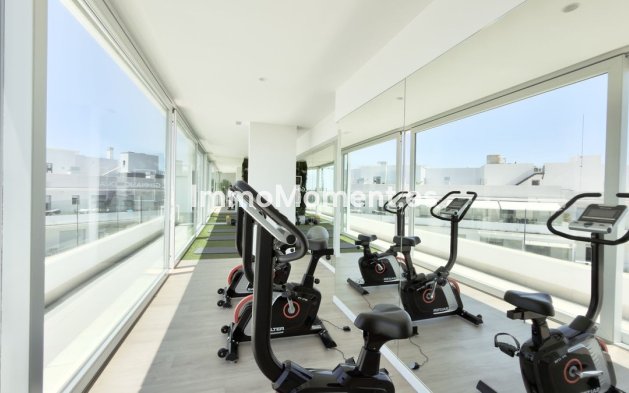 Revente - Appartement - Marbella - Nueva Andalucía