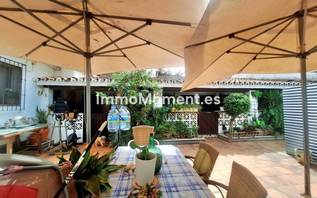 Resale - Detached villa - Marbella - Costabella
