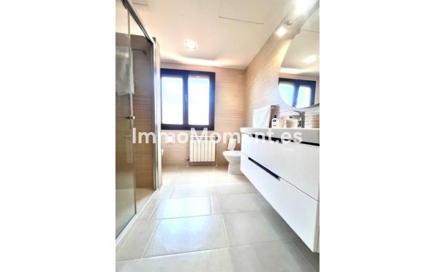 Wiederverkauf - Freistehende Villa - Marbella - Guadalmina Alta