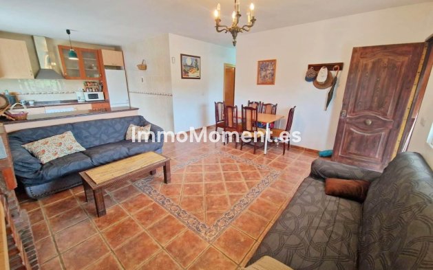 Wiederverkauf - Freistehende Villa -   Inländisch - Cártama Centro