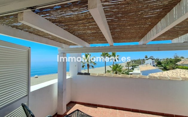 Resale - Detached villa - Estepona - Estepona Centro