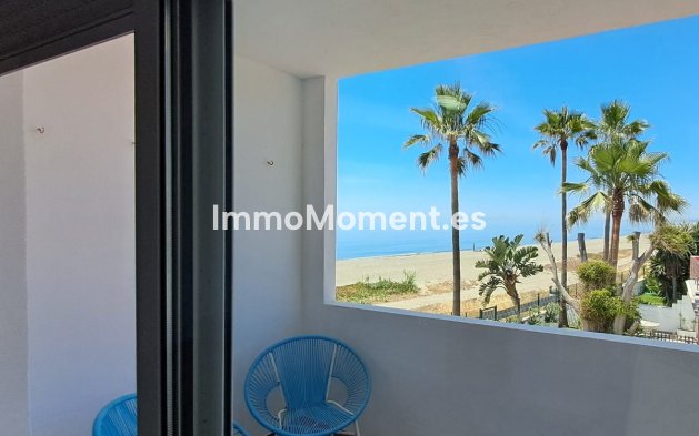 Resale - Detached villa - Estepona - Estepona Centro