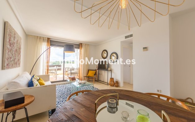 Resale - Apartment - Estepona - Estepona Centro