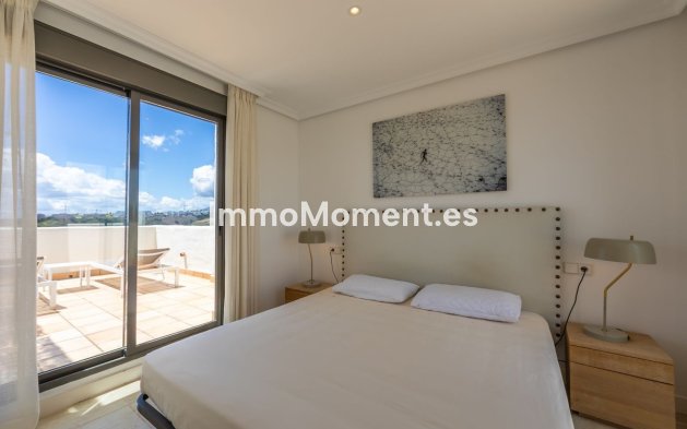 Resale - Apartment - Estepona - Estepona Centro