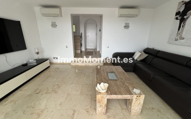 Resale - Townhouse - Estepona - Costalita