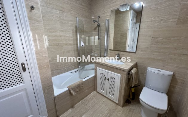 Resale - Townhouse - Estepona - Costalita