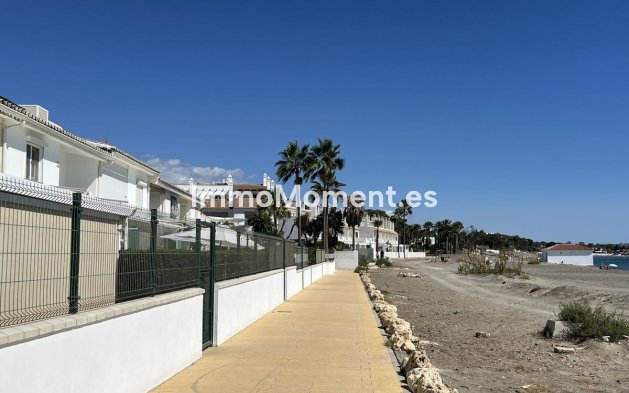 Resale - Townhouse - Estepona - Costalita