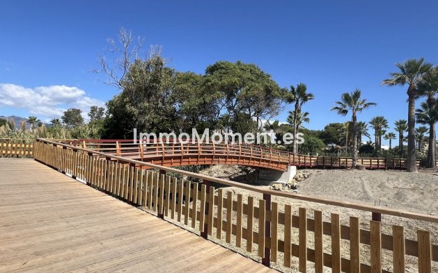 Resale - Townhouse - Estepona - Costalita
