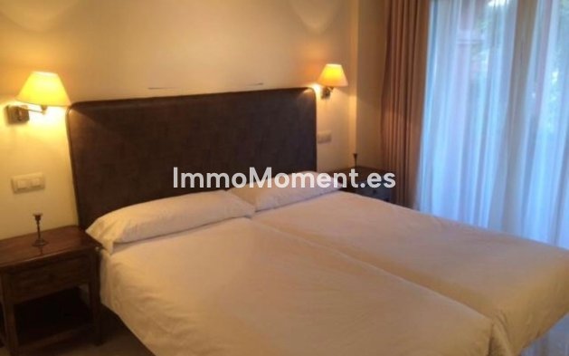 Wiederverkauf - Wohnung - Marbella - Nueva Andalucía