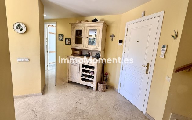 Resale - Apartment - Marbella - Río Real
