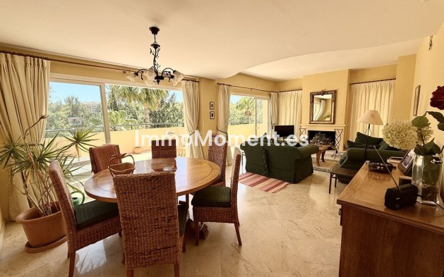 Resale - Apartment - Marbella - Río Real