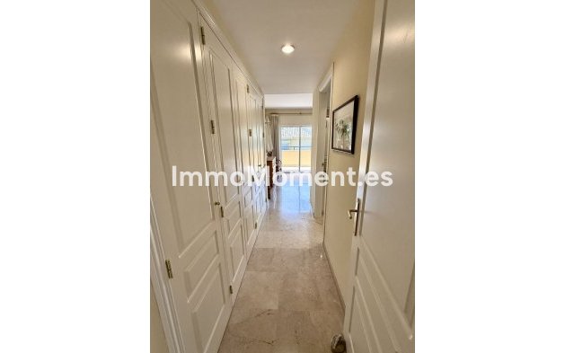 Resale - Apartment - Marbella - Río Real