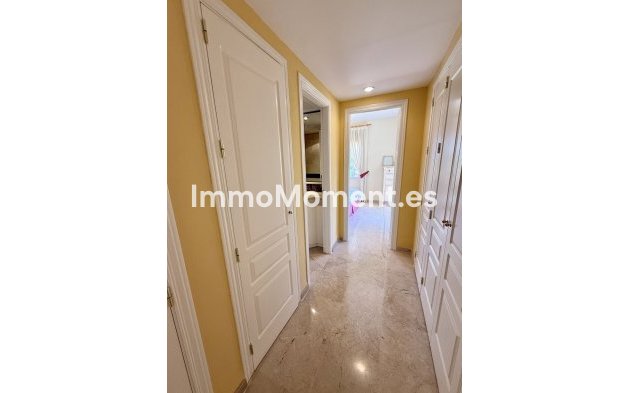 Resale - Apartment - Marbella - Río Real