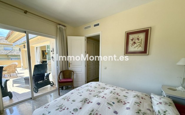 Resale - Apartment - Marbella - Río Real