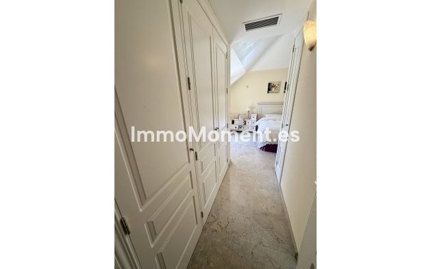 Resale - Apartment - Marbella - Río Real