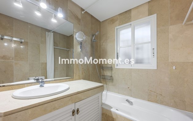 Revente - Maison mitoyenne - Estepona  - Estepona Centro