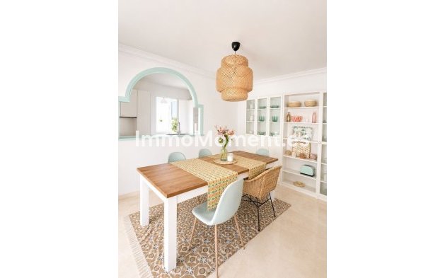 Resale - Townhouse - Marbella - Costabella