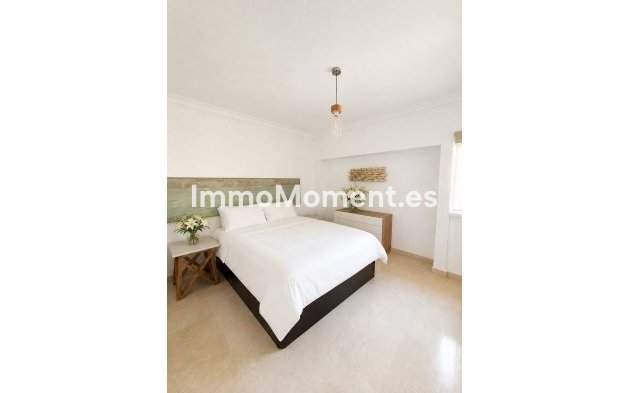 Resale - Townhouse - Marbella - Costabella