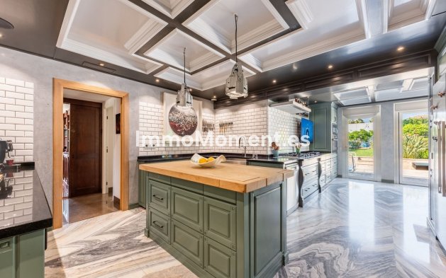Resale - Detached villa - Marbella - San Pedro de Alcántara