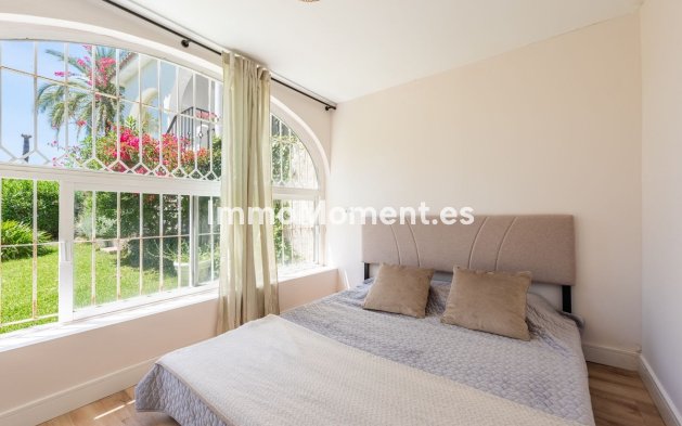 Wiederverkauf - Wohnung - Estepona  - Atalaya