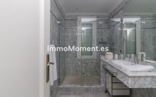 Wiederverkauf - Freistehende Villa - Marbella - Los Monteros