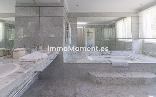 Wiederverkauf - Freistehende Villa - Marbella - Los Monteros