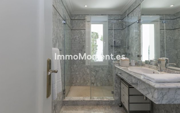Wiederverkauf - Freistehende Villa - Marbella - Los Monteros
