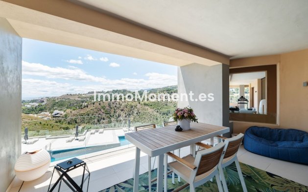 Resale - Apartment - Benahavís - La Quinta