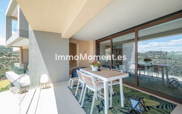 Resale - Apartment - Benahavís - La Quinta