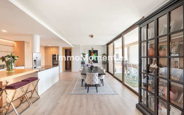 Resale - Apartment - Benahavís - La Quinta