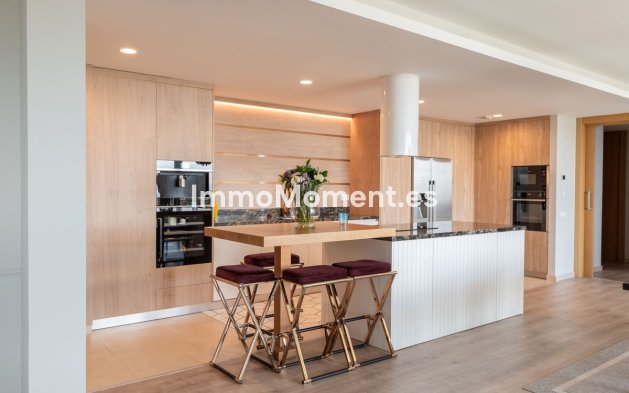 Resale - Apartment - Benahavís - La Quinta