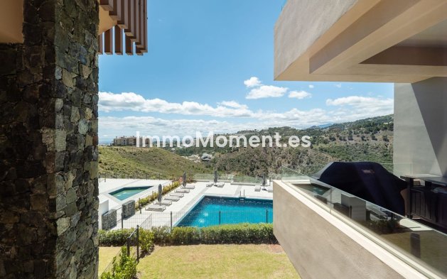 Resale - Apartment - Benahavís - La Quinta