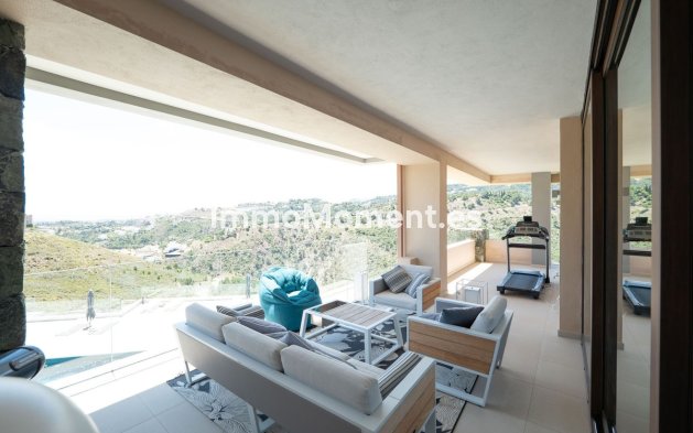 Resale - Apartment - Benahavís - La Quinta