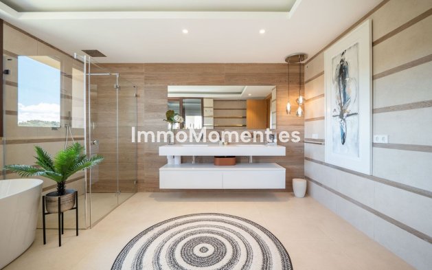 Resale - Apartment - Benahavís - La Quinta