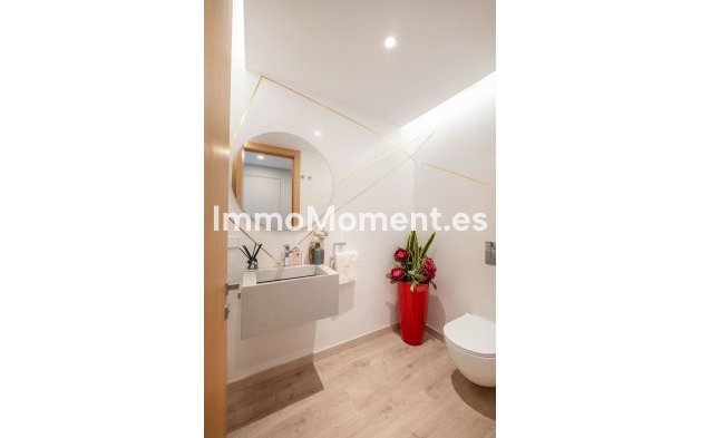 Resale - Apartment - Benahavís - La Quinta